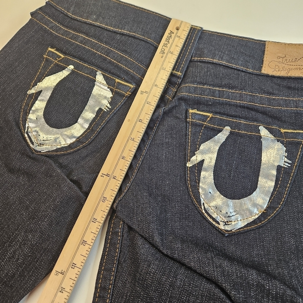 100% AUTHENTIC TRUE RELIGION WOMEN'S BLUE JEANS SIZE 28 MADE IN U.S.A - NWOT - Picture 3 of 7